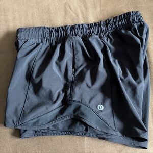 lululemon Women's Black Hotty-Hot High-Rise Lined Shorts, Size 8